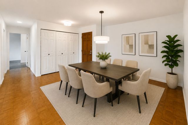1220 Rudolph Road 5B, Northbrook, IL 60062