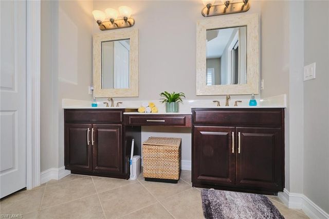 183 Destiny CIR, Cape Coral, FL 33990