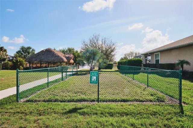 183 Destiny CIR, Cape Coral, FL 33990