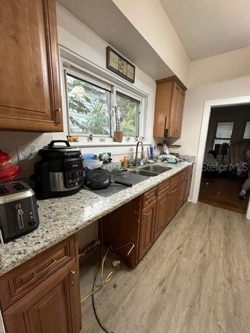 606 N CLARA AVENUE, Deland, FL 32720