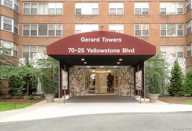 70-25 Yellowstone Boulevard 16R, Forest Hills, NY 11375