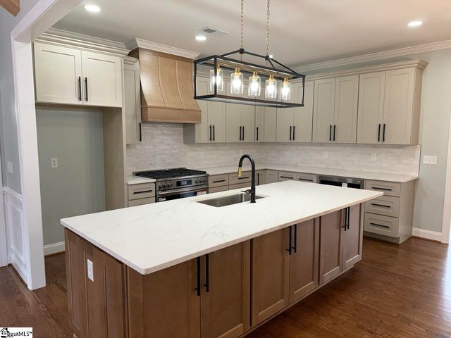 129 Karla Court, Fountain Inn, SC 29644