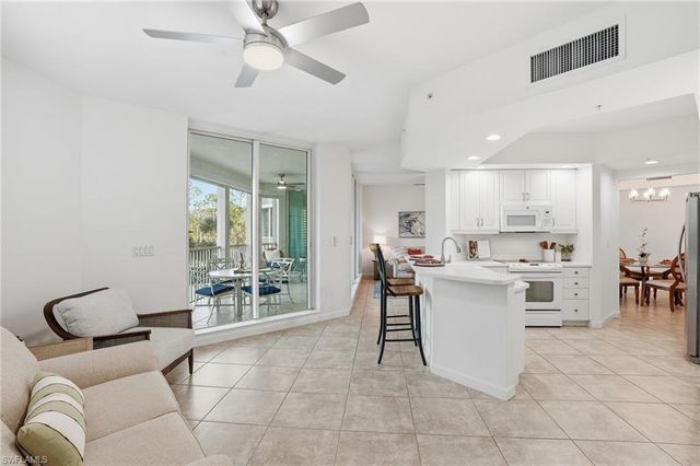 325 Dunes BLVD # 205, Naples, FL 34110