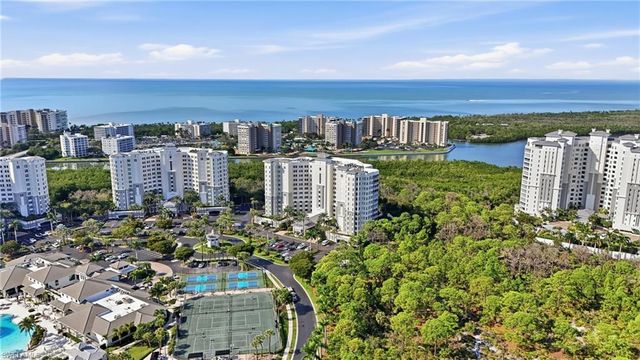 325 Dunes BLVD # 205, Naples, FL 34110
