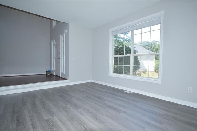 2030 Hunters Trail Drive, Lawrenceville, GA 30043