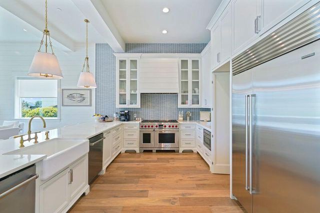 8855 E County Hwy 30A, Seacrest, FL 32461