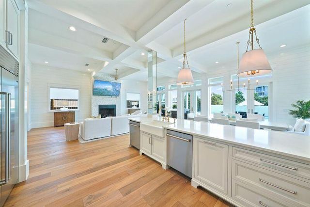 8855 E County Hwy 30A, Seacrest, FL 32461