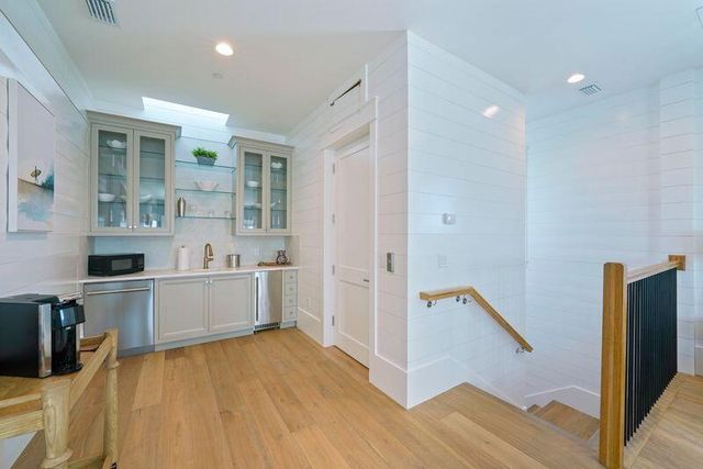 8855 E County Hwy 30A, Seacrest, FL 32461