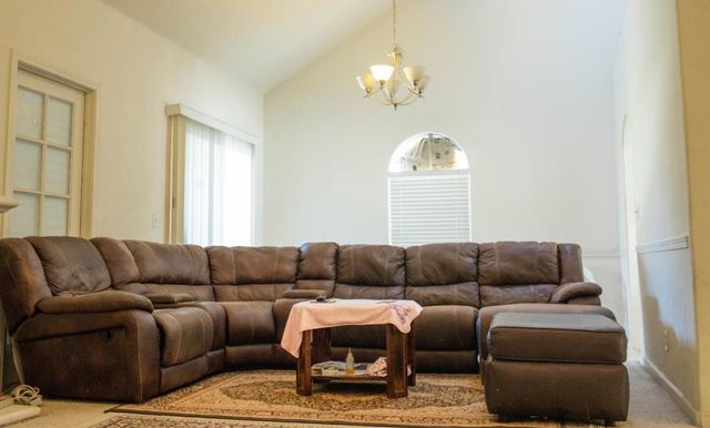 4712 W Celeste Avenue, Fresno, CA 93722