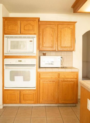 4712 W Celeste Avenue, Fresno, CA 93722