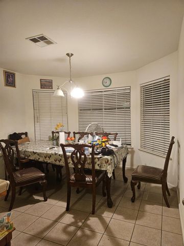 4712 W Celeste Avenue, Fresno, CA 93722