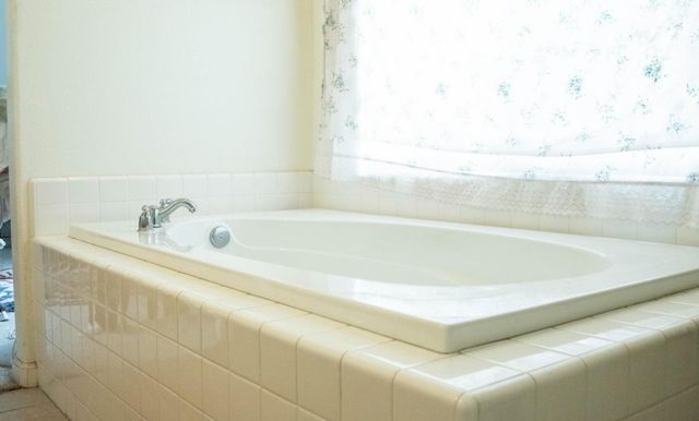 4712 W Celeste Avenue, Fresno, CA 93722