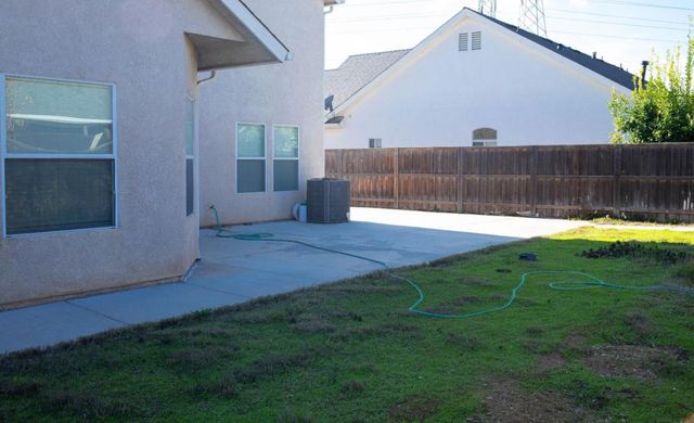 4712 W Celeste Avenue, Fresno, CA 93722