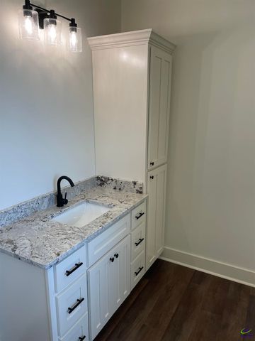 118 Pecan St, Cochran, GA 31014