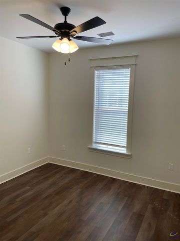 118 Pecan St, Cochran, GA 31014