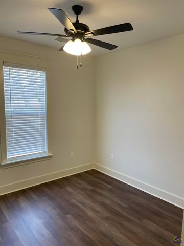 118 Pecan St, Cochran, GA 31014