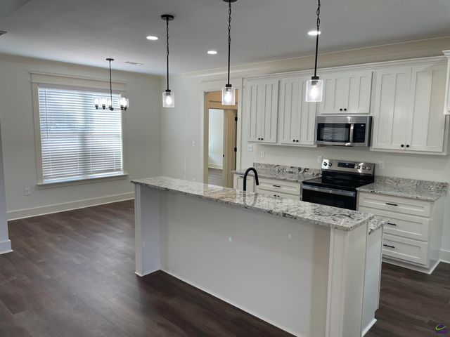 118 Pecan St, Cochran, GA 31014