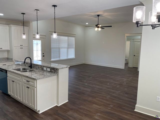 118 Pecan St, Cochran, GA 31014