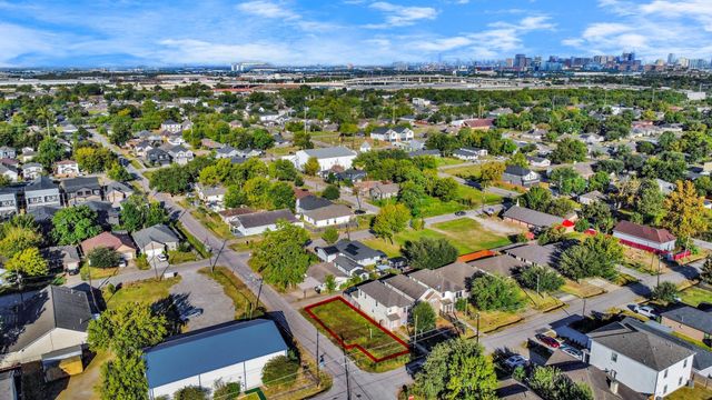 8232 Colonial Lane, Houston, TX 77051