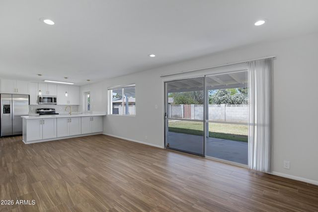 8426 E MONTEREY Way, Scottsdale, AZ 85251