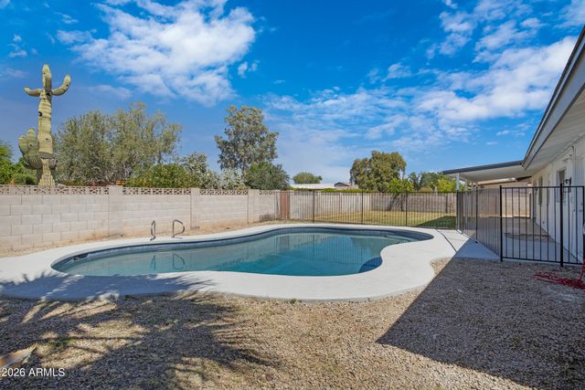 8426 E MONTEREY Way, Scottsdale, AZ 85251