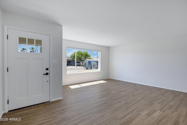 8426 E MONTEREY Way, Scottsdale, AZ 85251