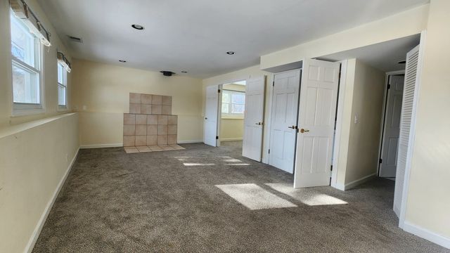 5 Castlegate Court, Vernon Hills, IL 60061