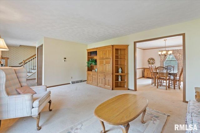 3610 73RD Street, Moline, IL 61265