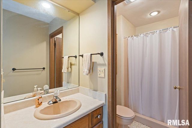 3610 73RD Street, Moline, IL 61265