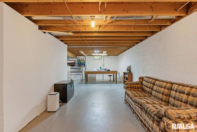 3610 73RD Street, Moline, IL 61265