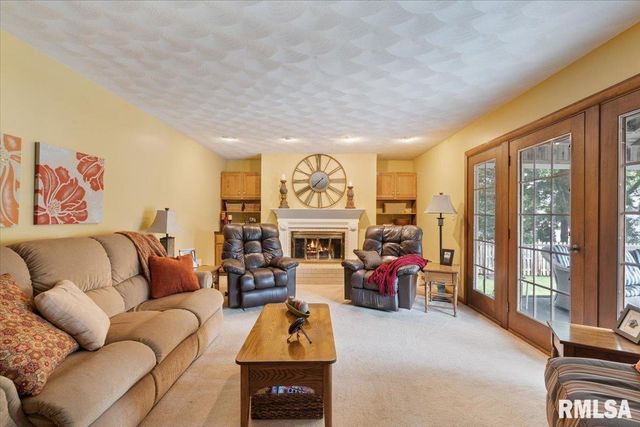 3610 73RD Street, Moline, IL 61265