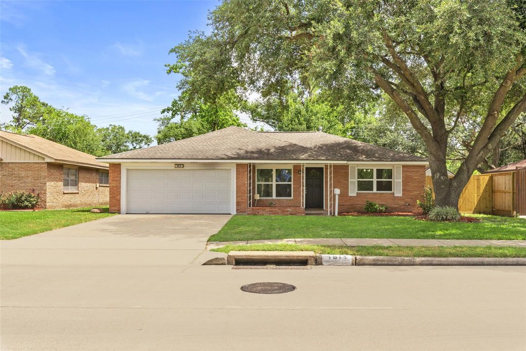 9614 Hammerly Boulevard, Houston, TX 77080