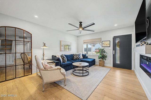 4129 E INDIANOLA Avenue, Phoenix, AZ 85018