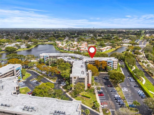 901 Colony Point Circle 304, Pembroke Pines, FL 33026
