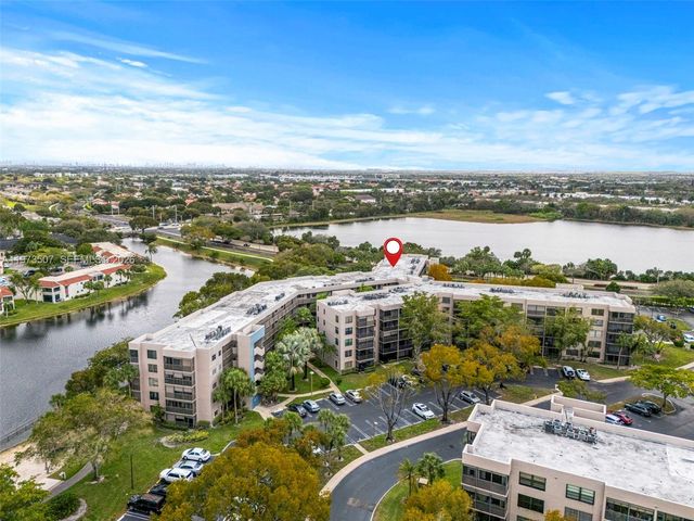 901 Colony Point Circle 304, Pembroke Pines, FL 33026