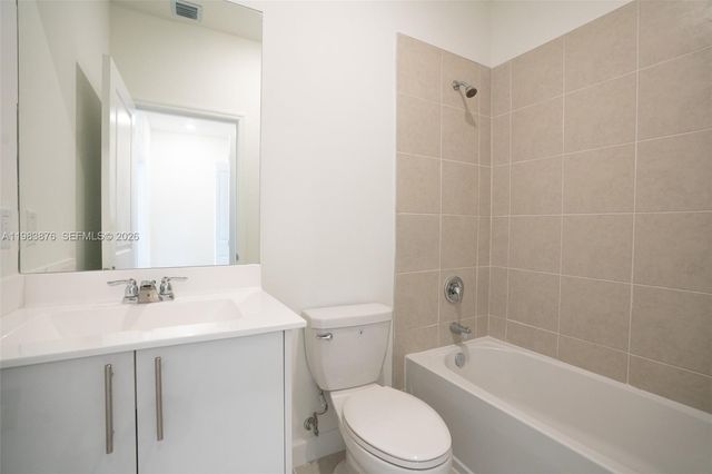 204 SE 10th Ct 204, Florida City, FL 33034