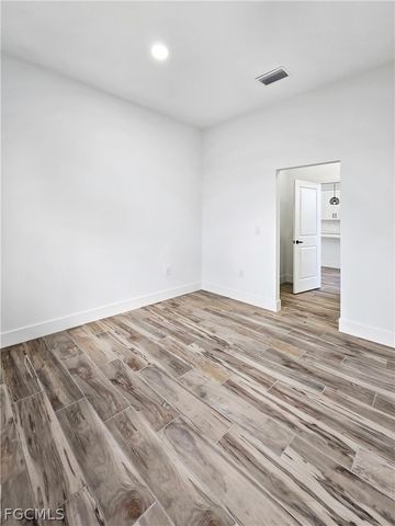 4113 Kismet PKWY W, Cape Coral, FL 33993