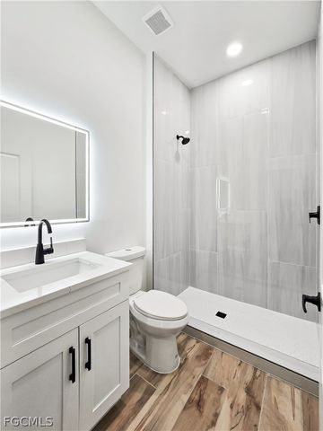 4113 Kismet PKWY W, Cape Coral, FL 33993