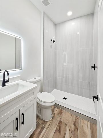 4113 Kismet PKWY W, Cape Coral, FL 33993