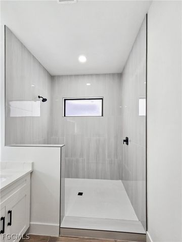 4113 Kismet PKWY W, Cape Coral, FL 33993