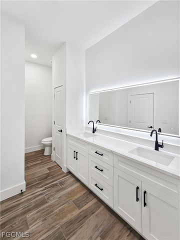 4113 Kismet PKWY W, Cape Coral, FL 33993