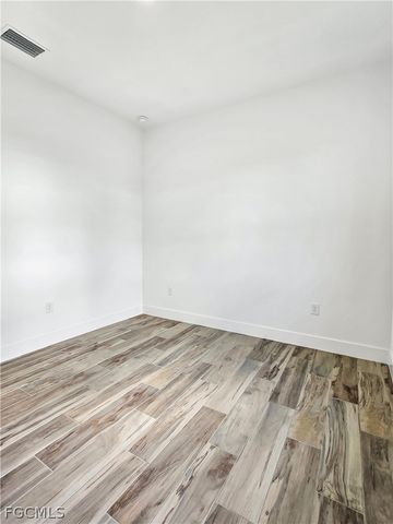 4113 Kismet PKWY W, Cape Coral, FL 33993