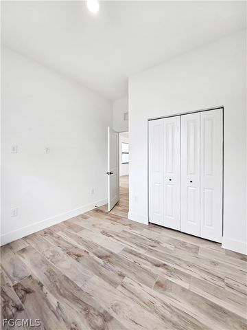 4113 Kismet PKWY W, Cape Coral, FL 33993