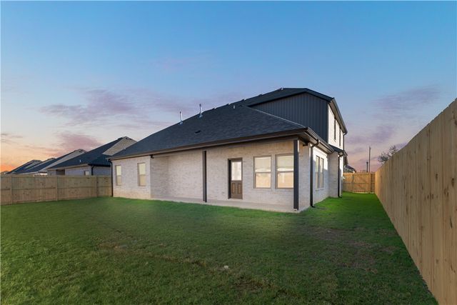 6908 SW Basswood Avenue, Bentonville, AR 72713