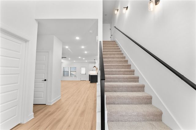 6908 SW Basswood Avenue, Bentonville, AR 72713