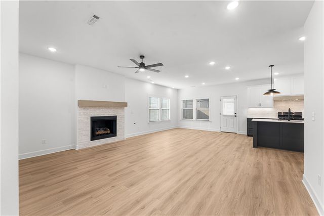 6908 SW Basswood Avenue, Bentonville, AR 72713