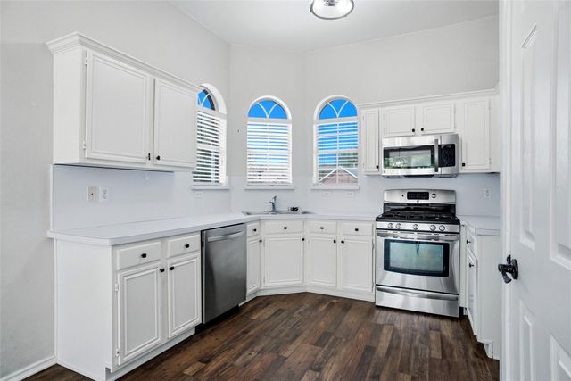910 York Street, Forney, TX 75126
