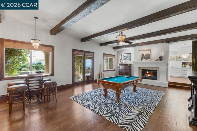 251 Santiago Ln, Danville, CA 94526