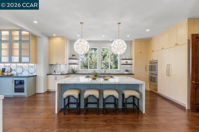 251 Santiago Ln, Danville, CA 94526