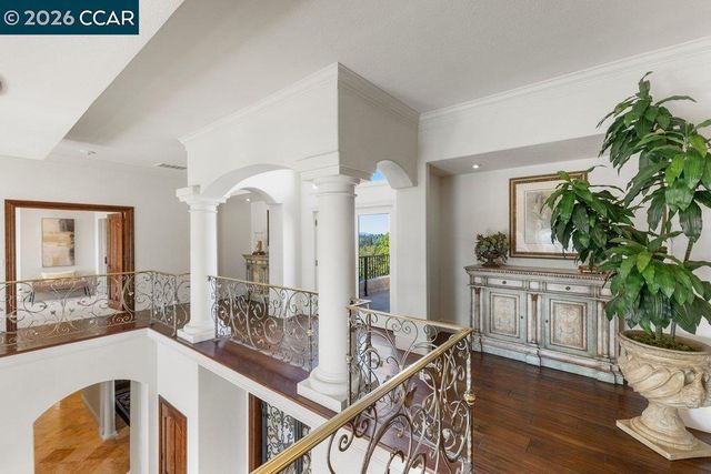 251 Santiago Ln, Danville, CA 94526